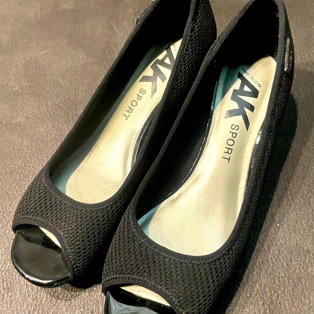 Anne Klein Black Dress Shoes